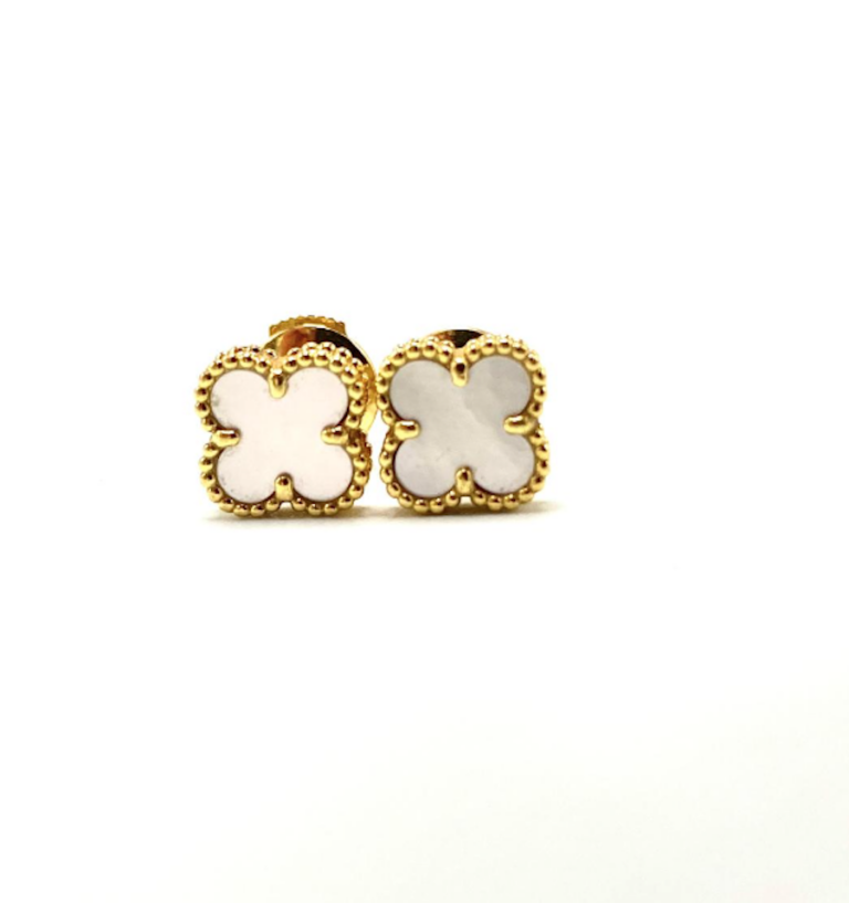 PUCES VAN CLEEF & ARPELS SWEET ALHAMBRA OR 18K ET NACRE