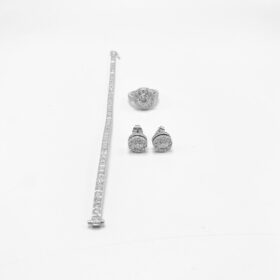 BRACELET TENNIS RIVIÈRE DE DIAMANTS ENV.8,50 CTS  (T.17) — photo 4
