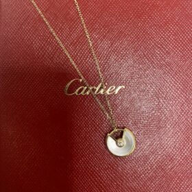 COLLIER CARTIER AMULETTE OR 18K DIAMANT NACRE — photo 2