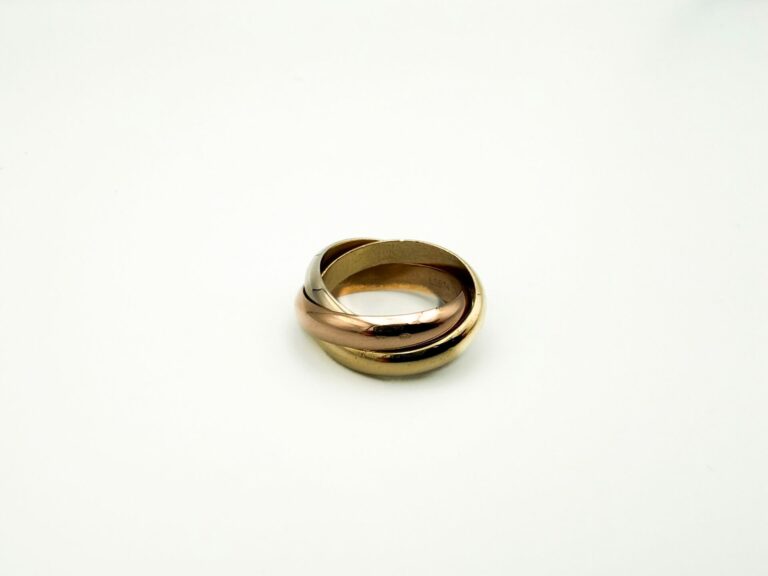 BAGUE CARTIER TRINITY GRAND MODÈLE OR 18K (T.57)