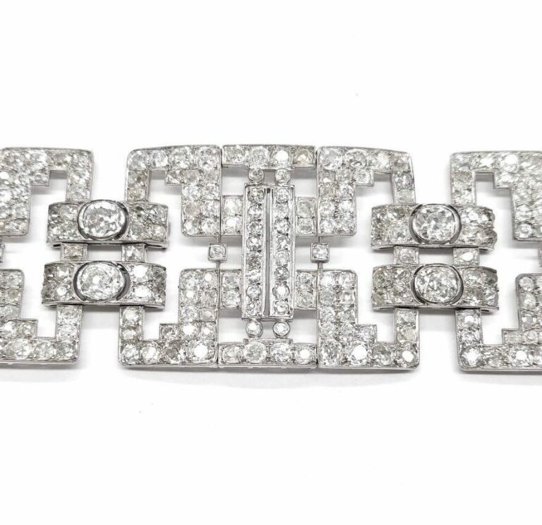 BRACELET ART DECO OR 18K/PLATINE DIAMANTS ENV. 25 À 30 CTS (T.16)