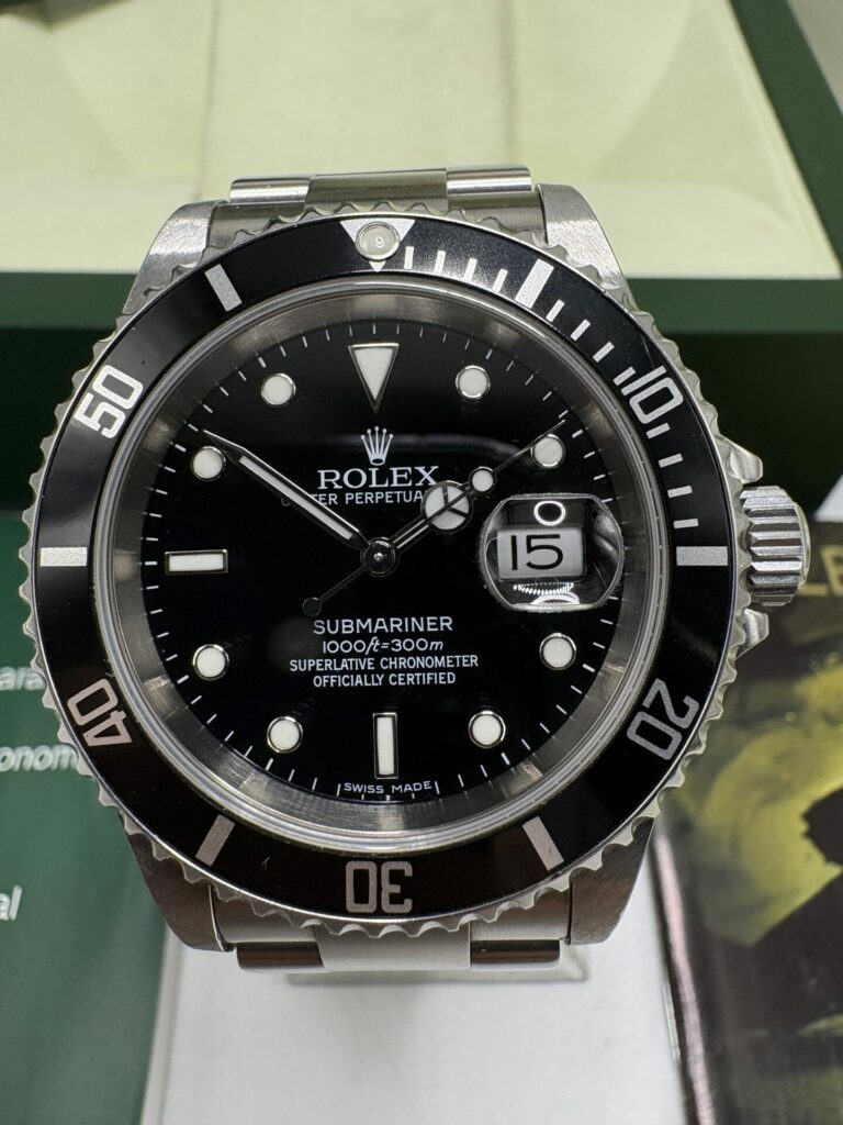 Rolex Submariner Date 16610 année 2007