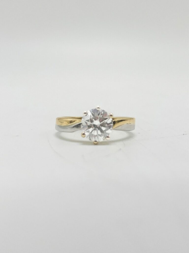 BAGUE OR 18K SOLITAIRE DIAMANT ENV. 1 CT (T.50)