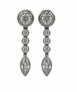 BOUCLES D’OREILLES PLATINE ET DIAMANTS