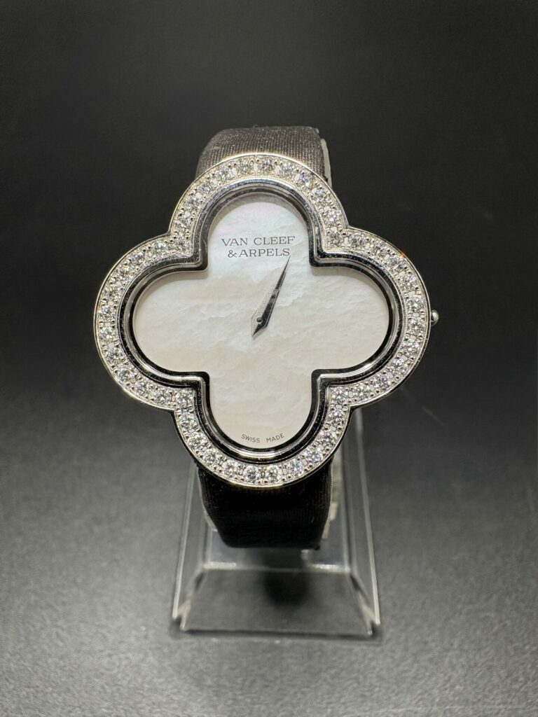 Van Cleef & Arpels Alhambra Vcarf52700 année 2013